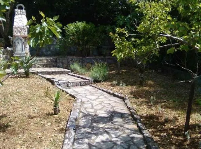 In 41877 * Jadranovo